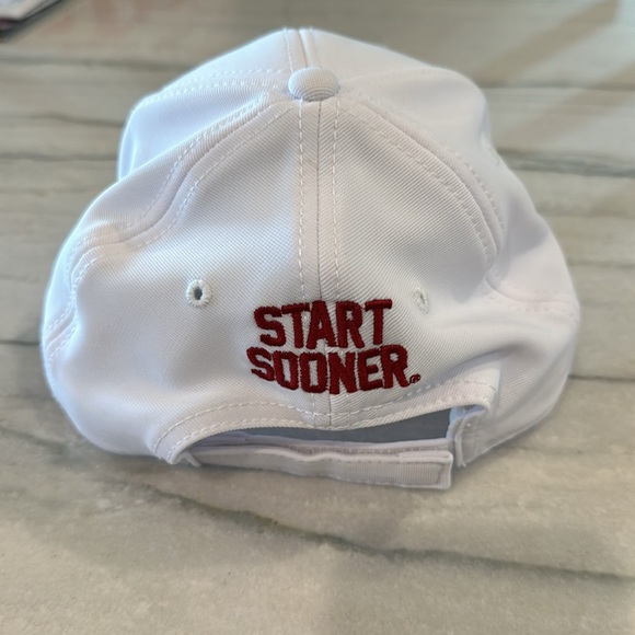 White University of Oklahoma Sooners Adjustable Hat - Picture 2 of 2